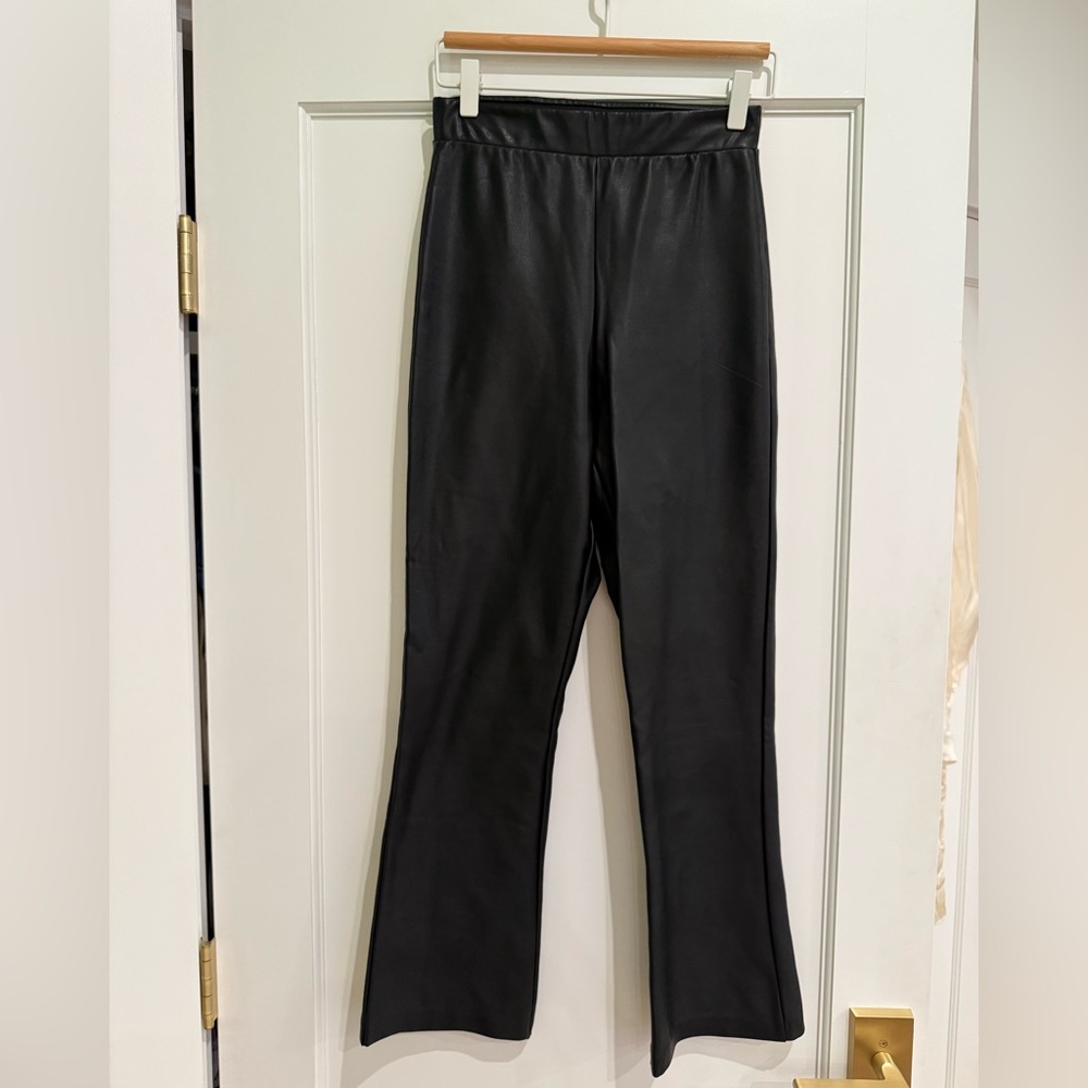 BB Dakota by Steve Madden Flare Crop Faux Leather Legging Pant XS Black